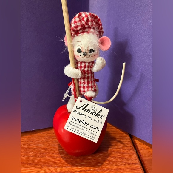 Annalee Other - EUC with tag Annalee 3” Candy Apple Chef Mouse 251209